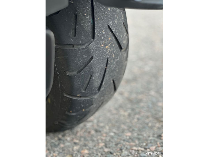 Moottoripyörä Honda GL 2022 22743669