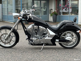 Moottoripyörä Honda VT 2010 22746094