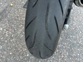 Moottoripyörä Suzuki SFV 650 Gladius 2015 22762054