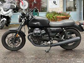 Moottoripyörä Moto Guzzi V7 2017 22899804