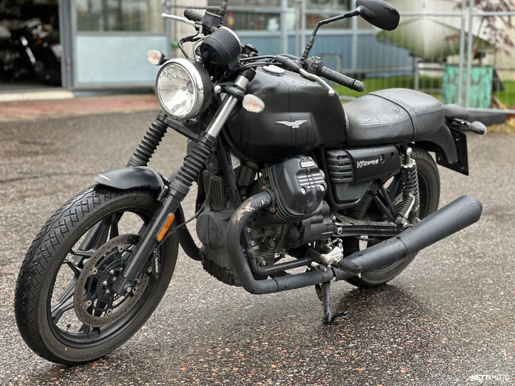 Moottoripyörä Moto Guzzi V7 2017 22899805
