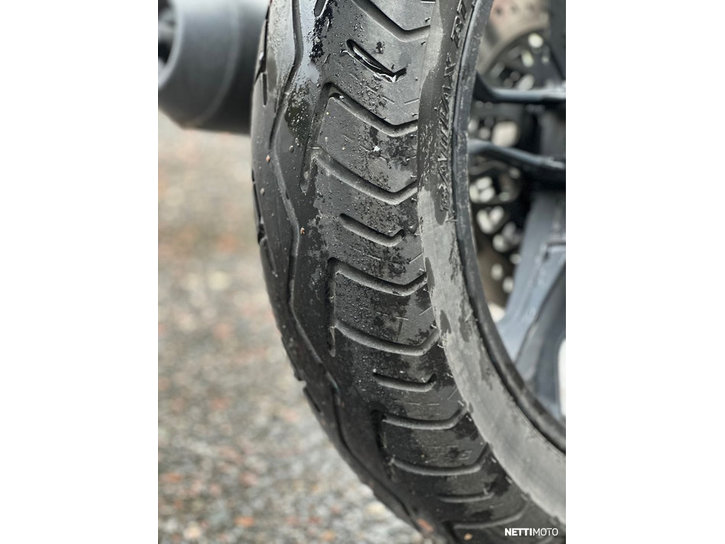 Moottoripyörä Moto Guzzi V7 2017 22899818