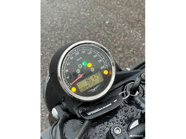 Moottoripyörä Moto Guzzi V7 2017 22899824