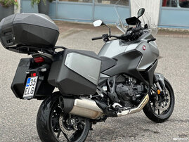 Moottoripyörä Honda NT 2022 22982925