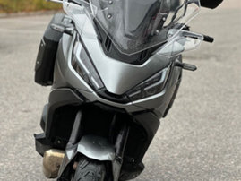 Moottoripyörä Honda NT 2022 22982935