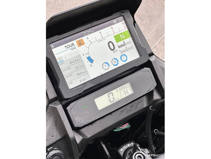 Moottoripyörä Honda NT 2022 22982940