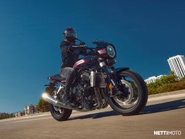 Moottoripyörä Honda CB 2026 23030458