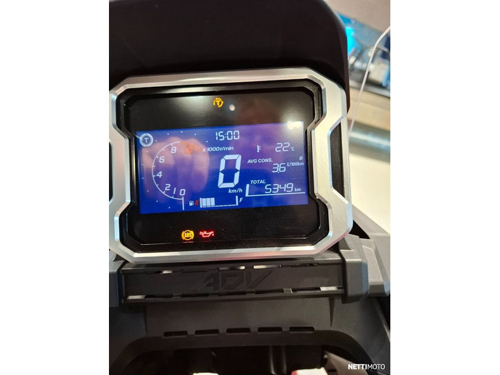 Skootteri Honda ADV 2022 23079567