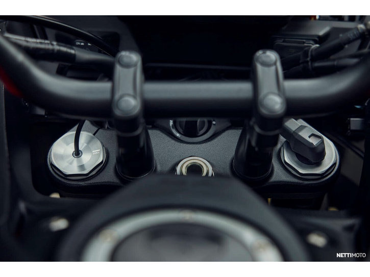 Moottoripyörä Honda CB 2026 23248956