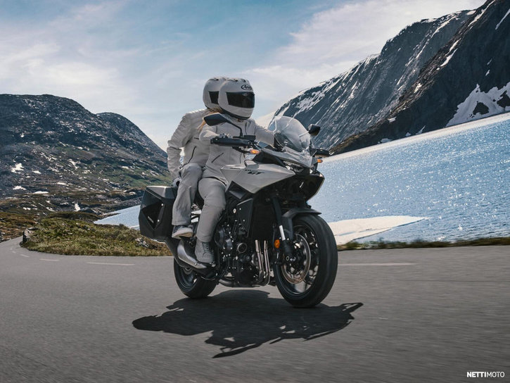 Moottoripyörä Honda CB 2026 23262744