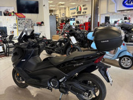 Skootteri Yamaha T-Max 2018 23321159