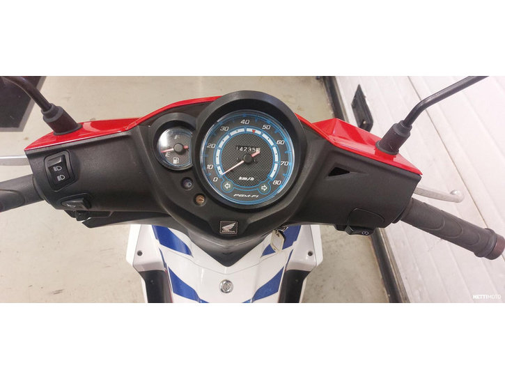 Skootteri Honda NSC 2015 23322529