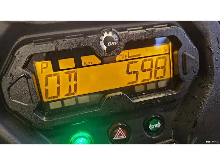 Mönkijä Can-Am Outlander 2021 23322826