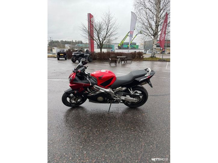 Moottoripyörä Honda CBR 2006 23344132