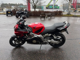 Honda CBR 3311866