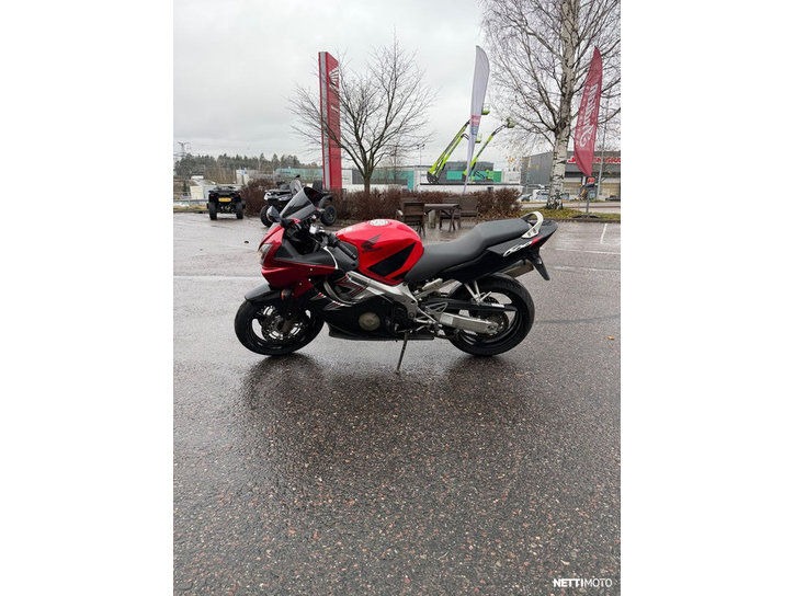 Moottoripyörä Honda CBR 2006 23344140