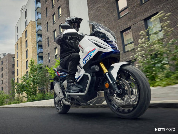 Moottoripyörä Honda X-ADV 2026 23356309