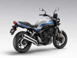 Moottoripyörä Honda CB 2026 23346885