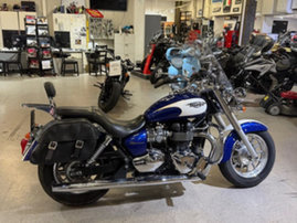 Moottoripyörä Triumph America 2013 23358086