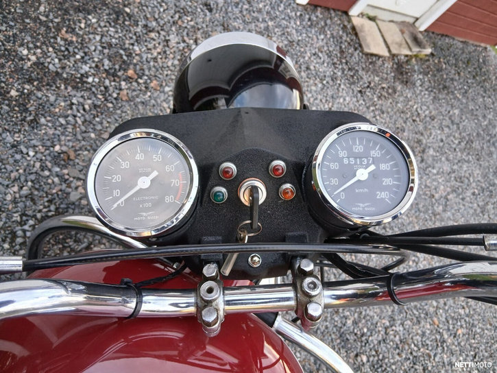 Moottoripyörä Moto Guzzi V7 1973 23393206
