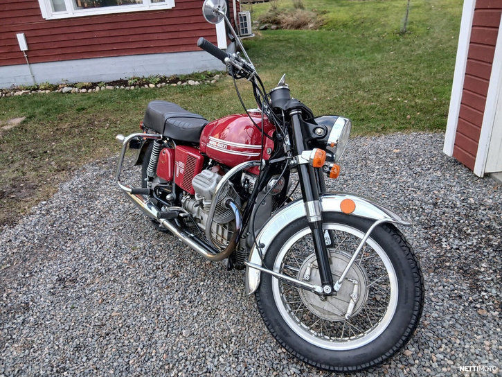 Moottoripyörä Moto Guzzi V7 1973 23393241