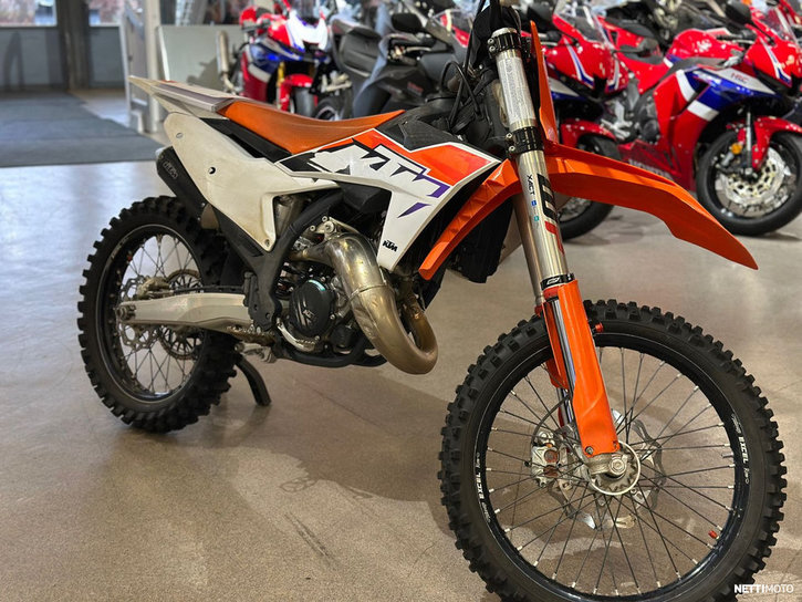 Moottoripyörä KTM 125 2023 23401857
