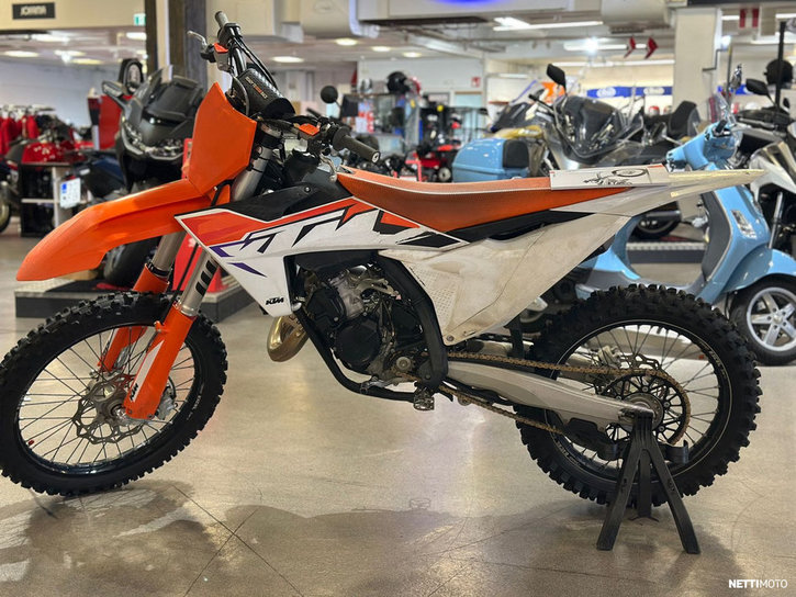 Moottoripyörä KTM 125 2023 23401862