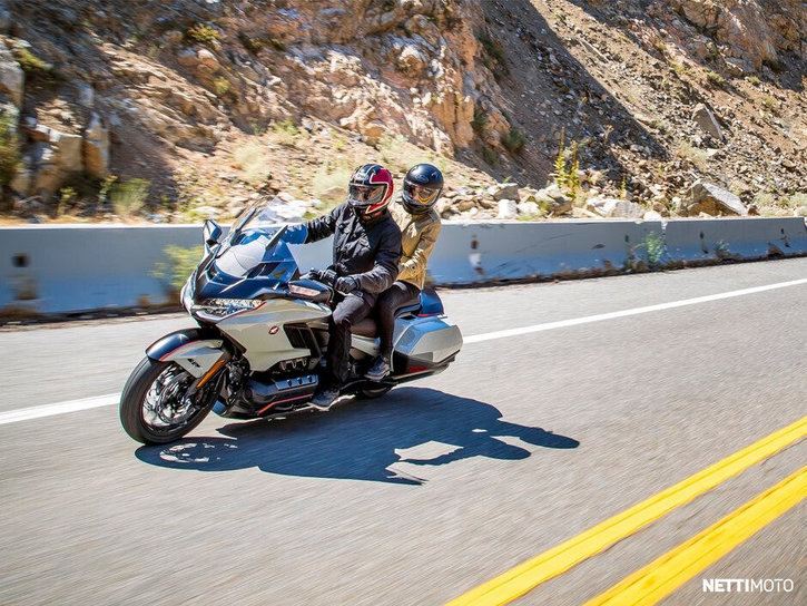 Moottoripyörä Honda GL 2026 23445874