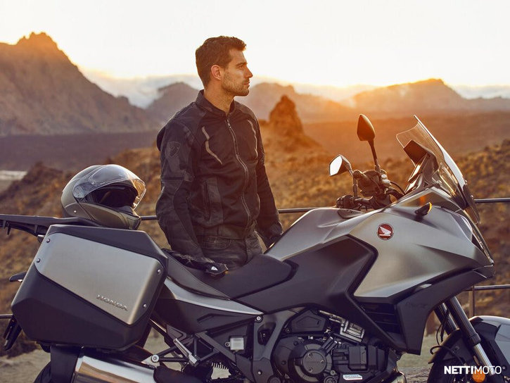 Moottoripyörä Honda NT 2026 23445916