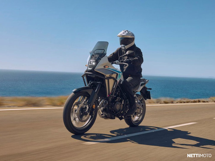 Moottoripyörä Honda NX 2026 23492262