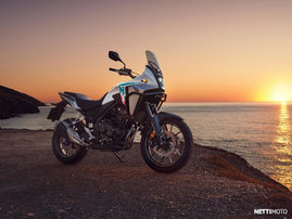 Moottoripyörä Honda NX 2026 23492264