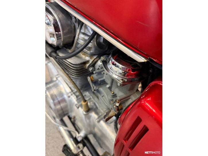 Moottoripyörä Honda CB 1973 23540351