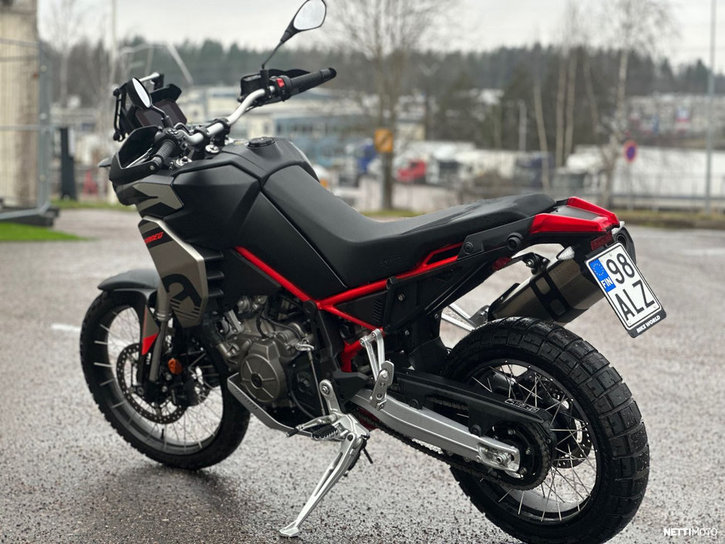 Moottoripyörä Aprilia Tuareg 2024 23613165