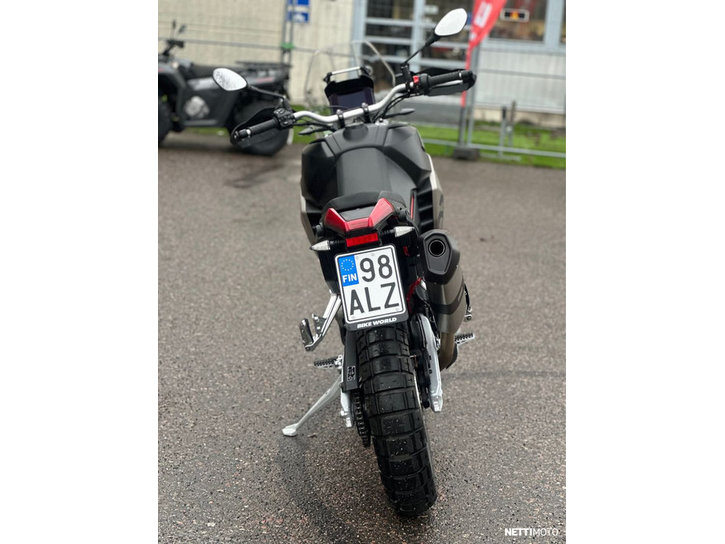 Moottoripyörä Aprilia Tuareg 2024 23613168