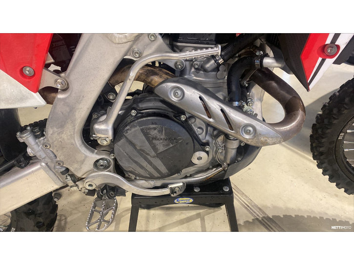 Moottoripyörä Honda CRF 2017 23649000