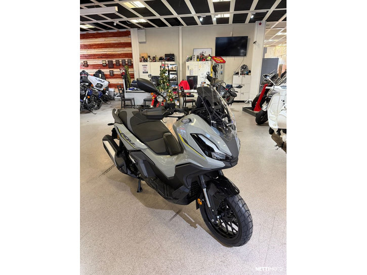 Skootteri Honda ADV 2026 23657463
