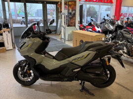 Skootteri Honda ADV 2026 23657464