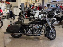 Moottoripyörä Harley-Davidson Touring 2007 23666562