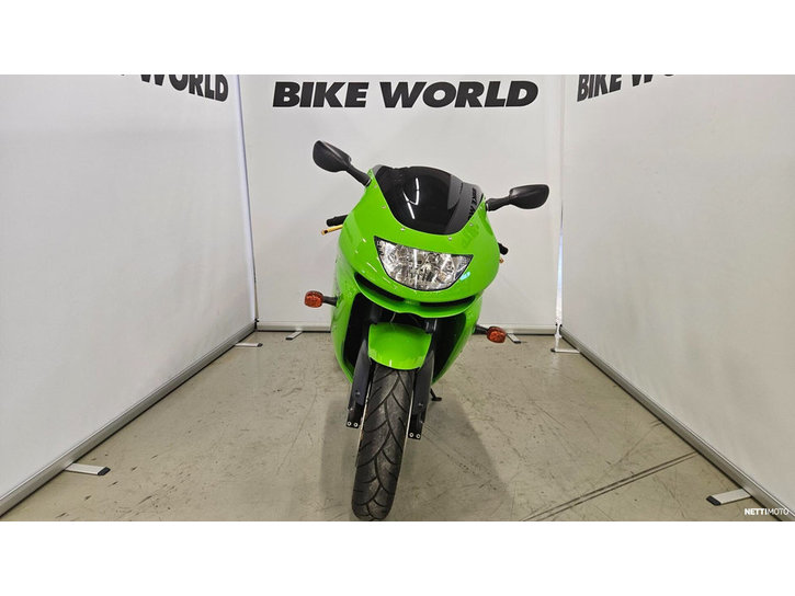 Moottoripyörä Kawasaki ZX-9R 1998 23924561