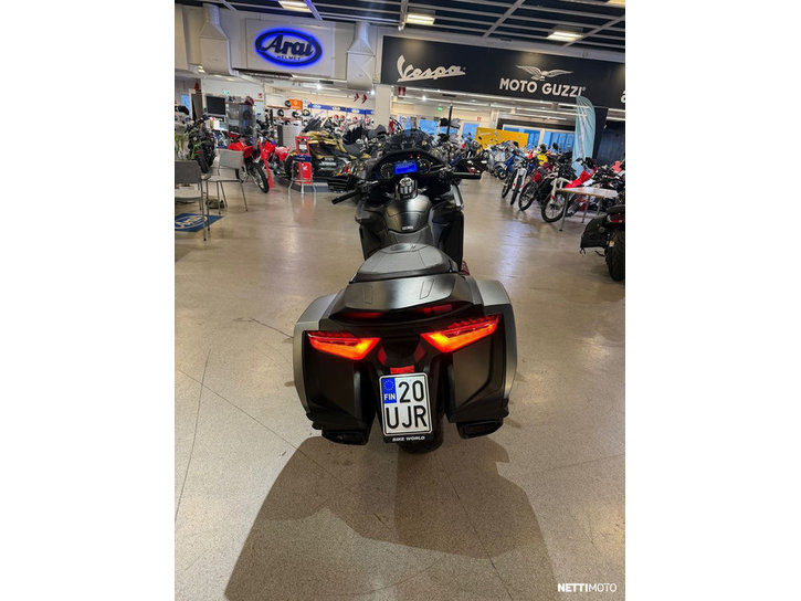 Moottoripyörä Honda GL 2023 24034017