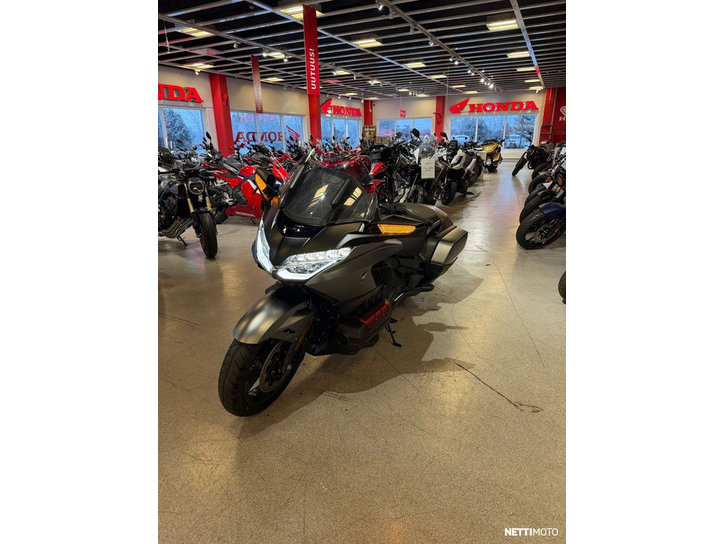 Moottoripyörä Honda GL 2023 24034018