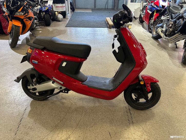Skootteri NIU M+ Sport 2022 24044751