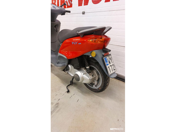 Skootteri Piaggio Fly 2008 24052742