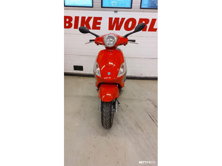 Skootteri Piaggio Fly 2008 24052744