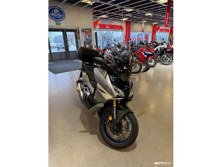 Skootteri Honda Forza 2025 24104630
