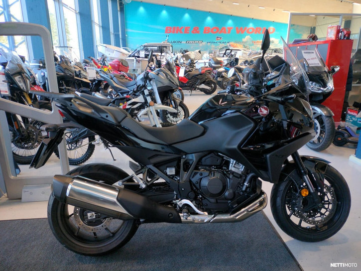 Moottoripyörä Honda NT 2022 24186101