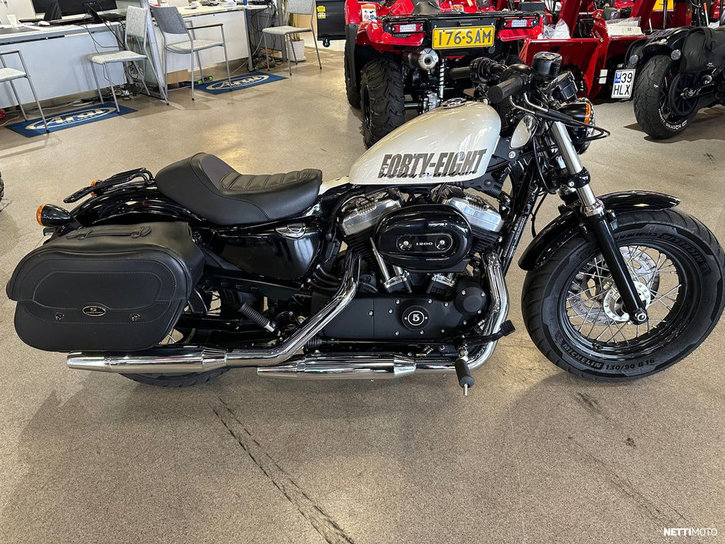 Moottoripyörä Harley-Davidson Sportster 2014 24323197