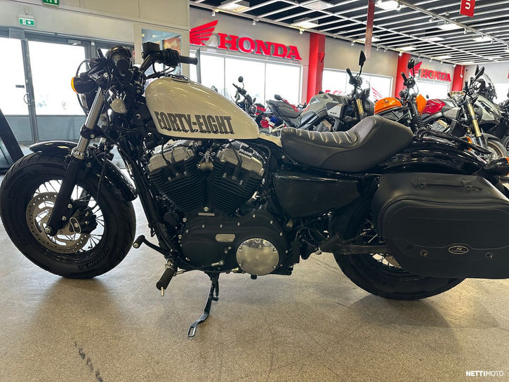 Moottoripyörä Harley-Davidson Sportster 2014 24323202