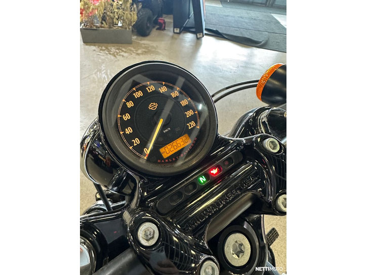 Moottoripyörä Harley-Davidson Sportster 2014 24323210