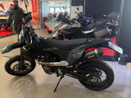 Moottoripyörä Husqvarna 701 2024 24396397